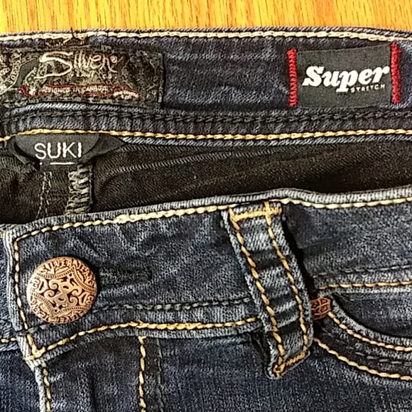 Silver 'Suki Super Stretch' Embroidered Jeans - Picture 3 of 8